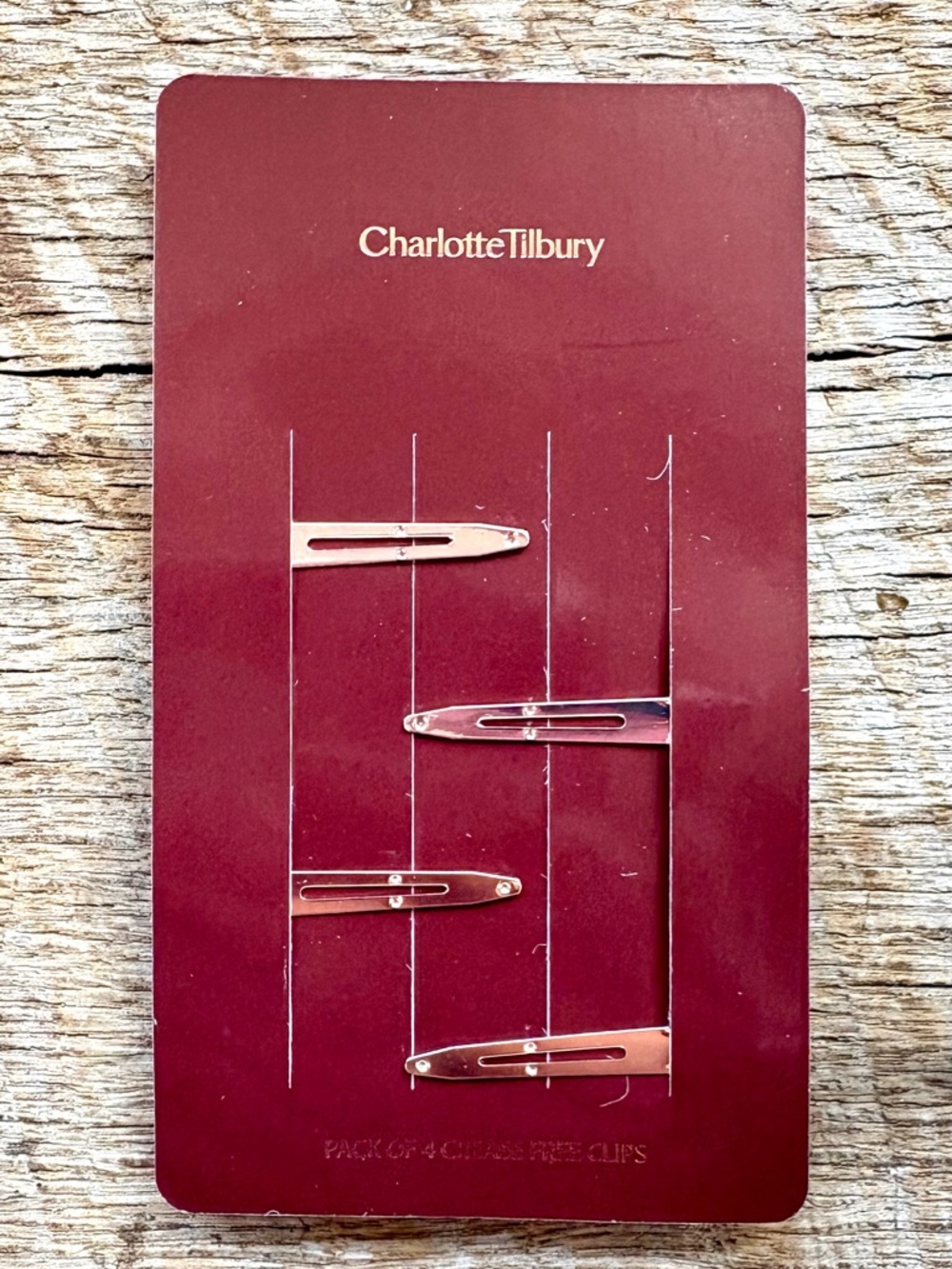 Charlotte Tilbury Limited Edition, Wavy, Crease-Free Hair Clips- 4 Pack - Picture 3 of 3